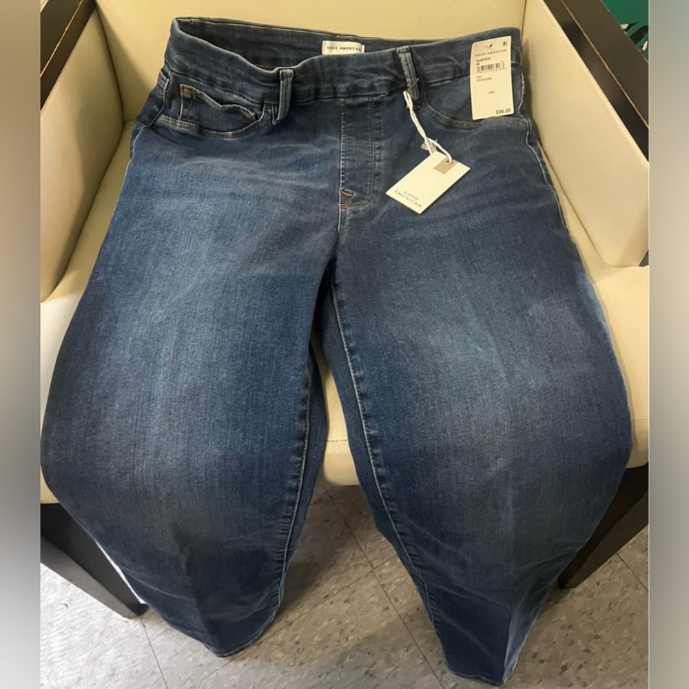 Good American Stylish Blue Denim Jeans